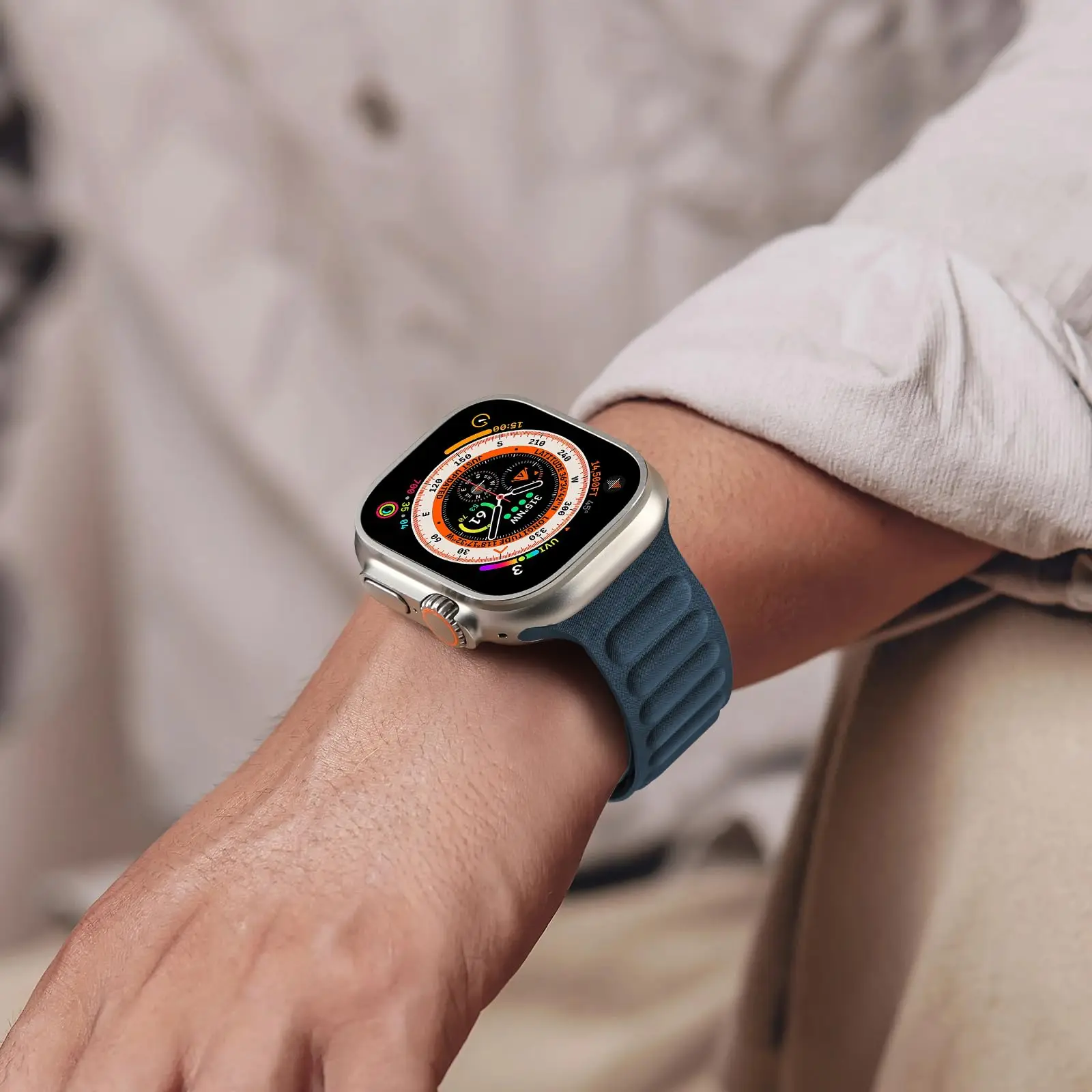 FineWoven 磁気ループストラップ Apple Wat - Milanese Loop Magnetic のレビューと価格